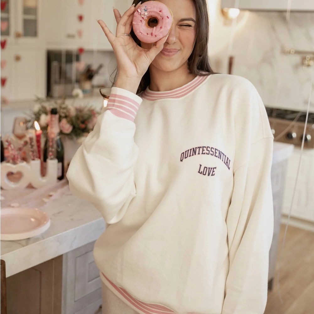 Quintessential Love Sweatshirt - L